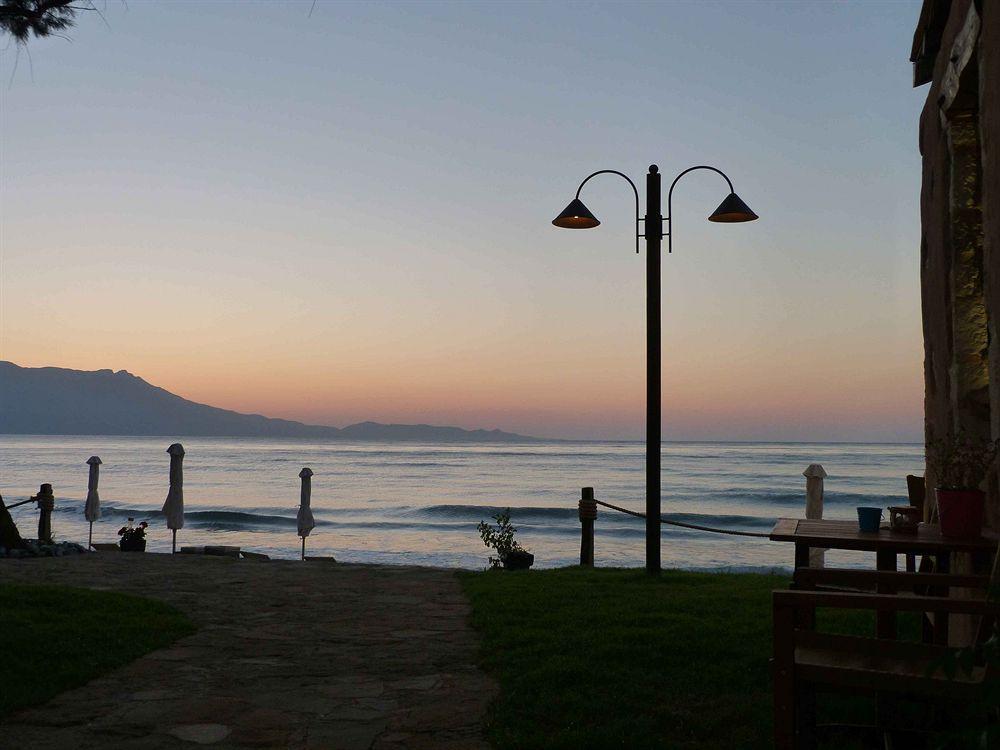 Azure Beach Kíssamos Esterno foto